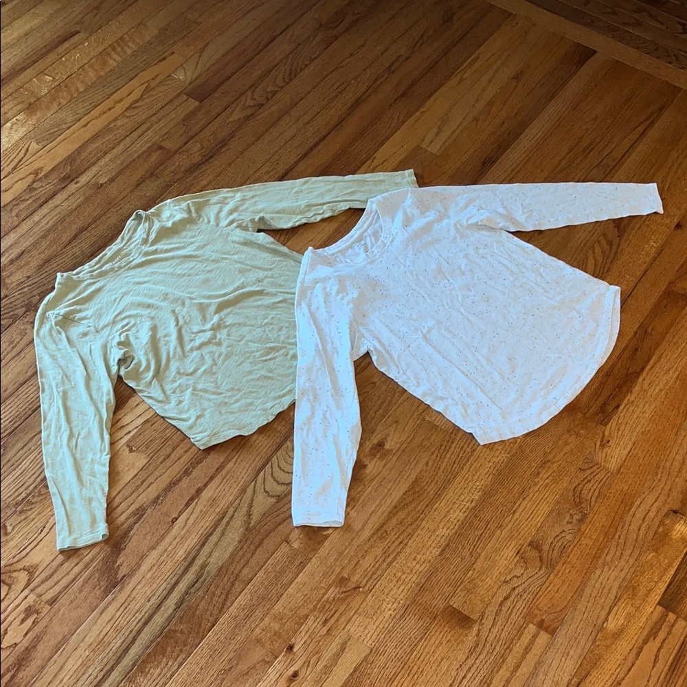 Old Navy Light Green and White Long Sleeve Tops
